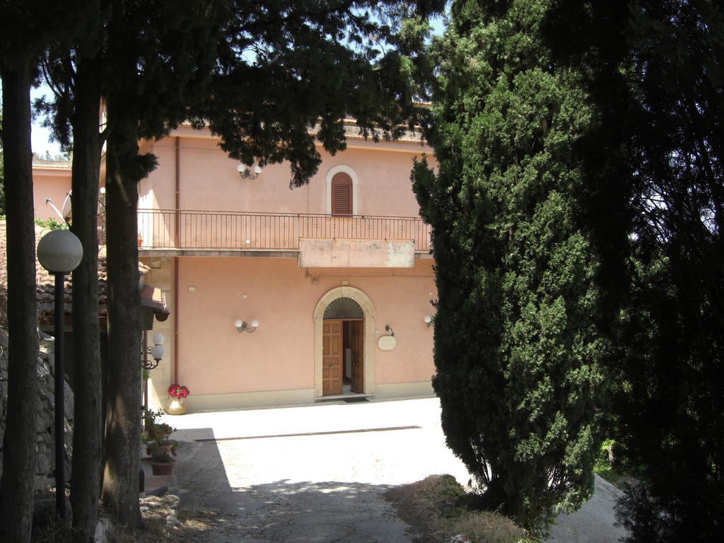 Albergo Villa Nobile كيارامونتي غولفي المظهر الخارجي الصورة