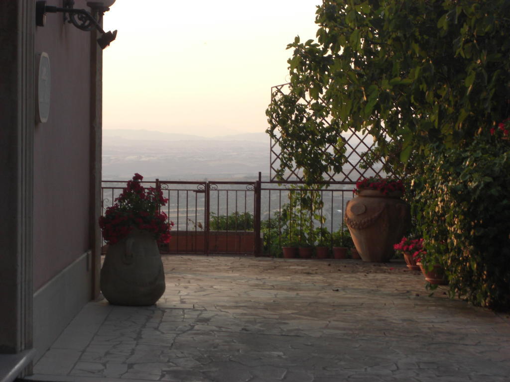 Albergo Villa Nobile كيارامونتي غولفي المظهر الخارجي الصورة