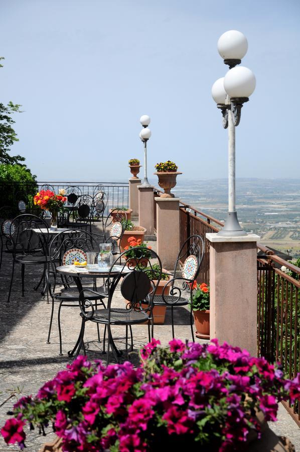 Albergo Villa Nobile كيارامونتي غولفي المظهر الخارجي الصورة